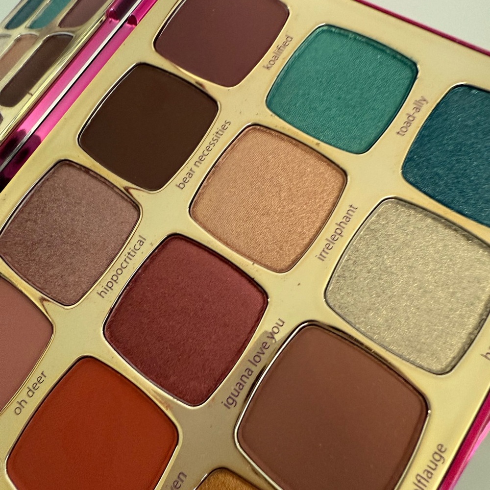 NWT! Tarte Unleashed Eyeshadow Palette with Teal, Gold, and Brown Shades - Picture 6 of 10